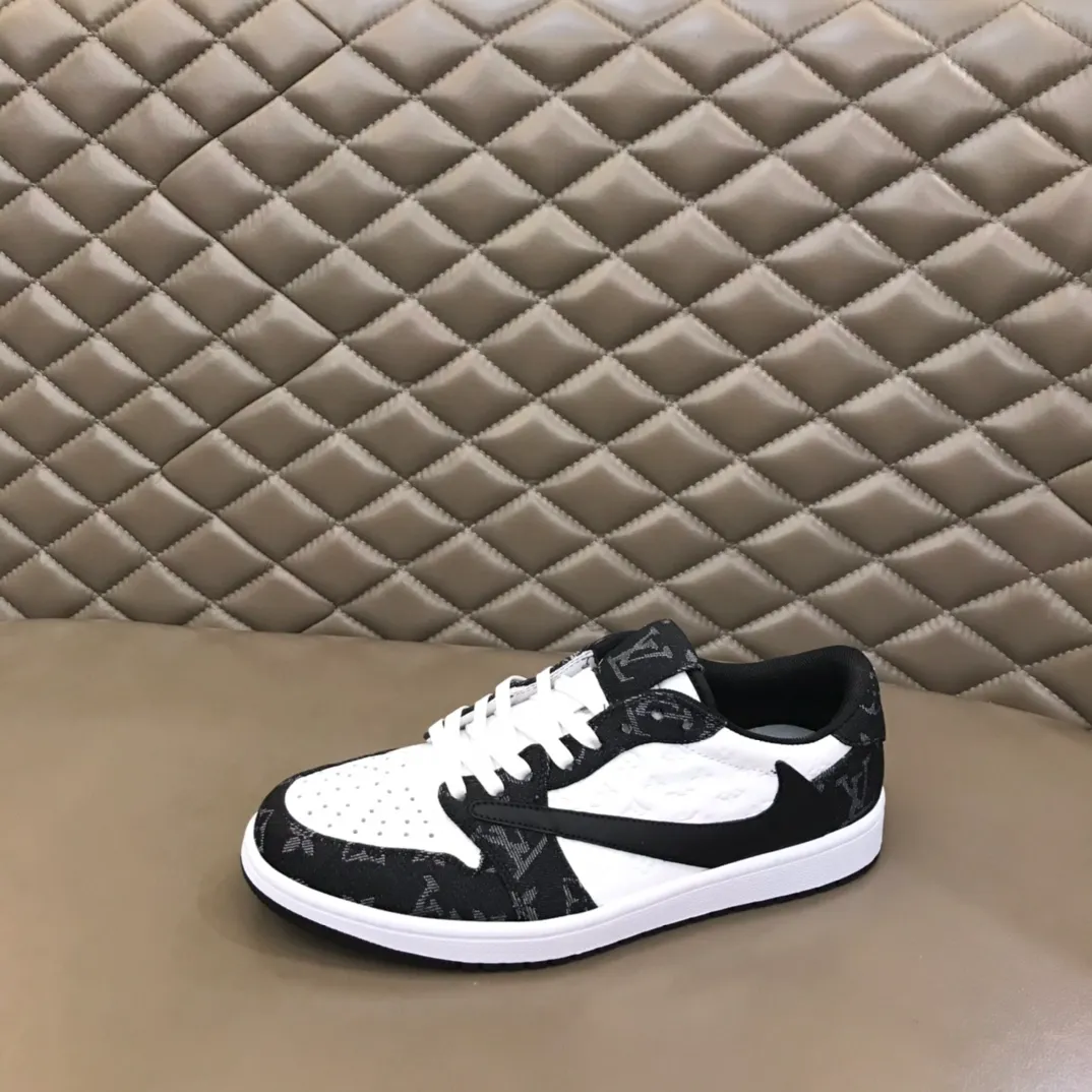 Men's shoes 💰p440 "*OUIS *UITTO* Nike" new original drawer box, co-branded low-top casual sneakers, this sneaker is completely made of denim canvas splicing leather, decorated with Louis Vuitton's iconic monogram and Damierl pattern with natural cowhide piping. The upper of this shoe combines LV’s most classic Monogram and Damier elements, giving it a sense of luxury and recognition! Size: 38-45